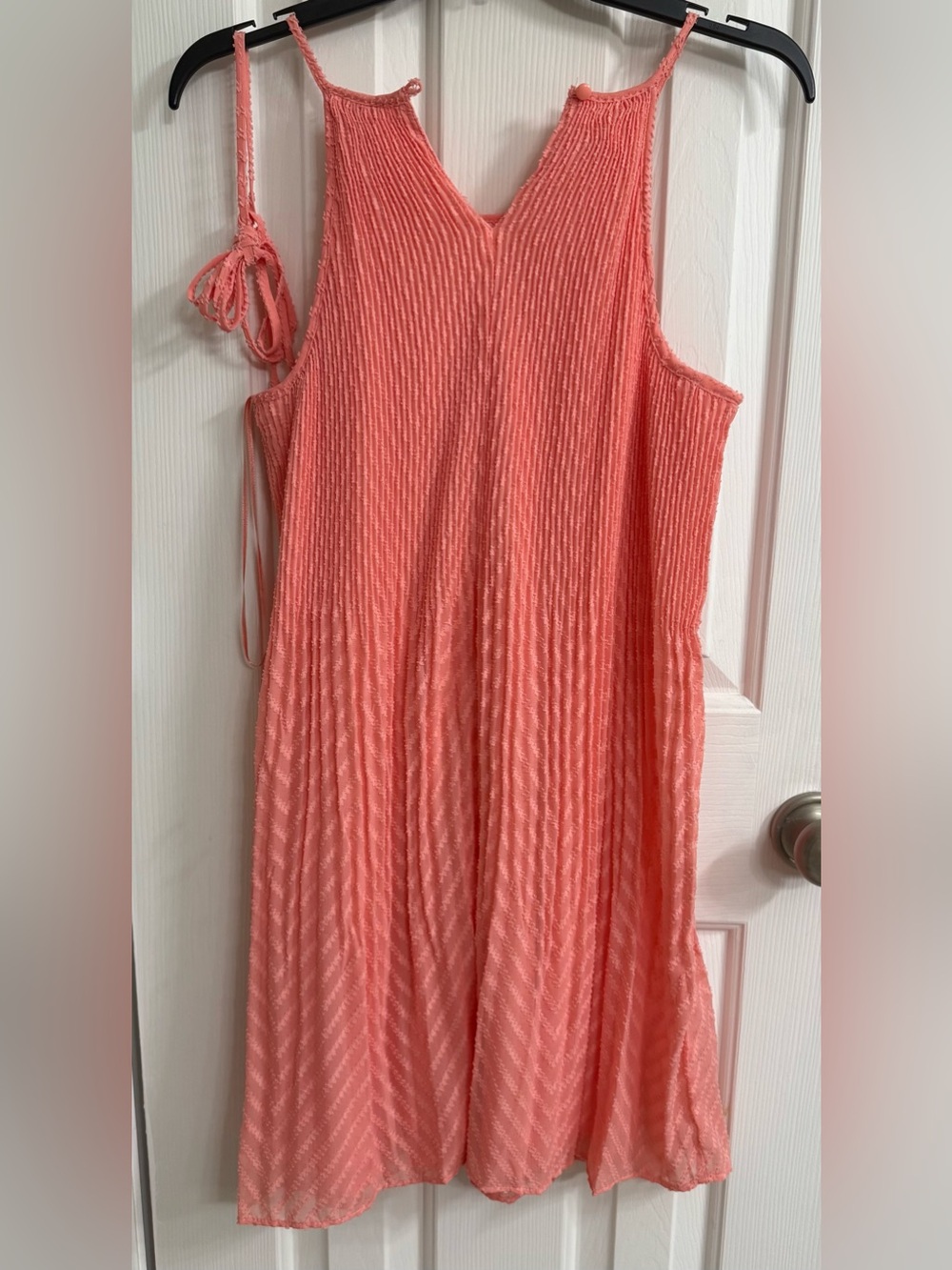 Elle trapeze dress in a textured mushroom-pleat, Women’s XS, orange color